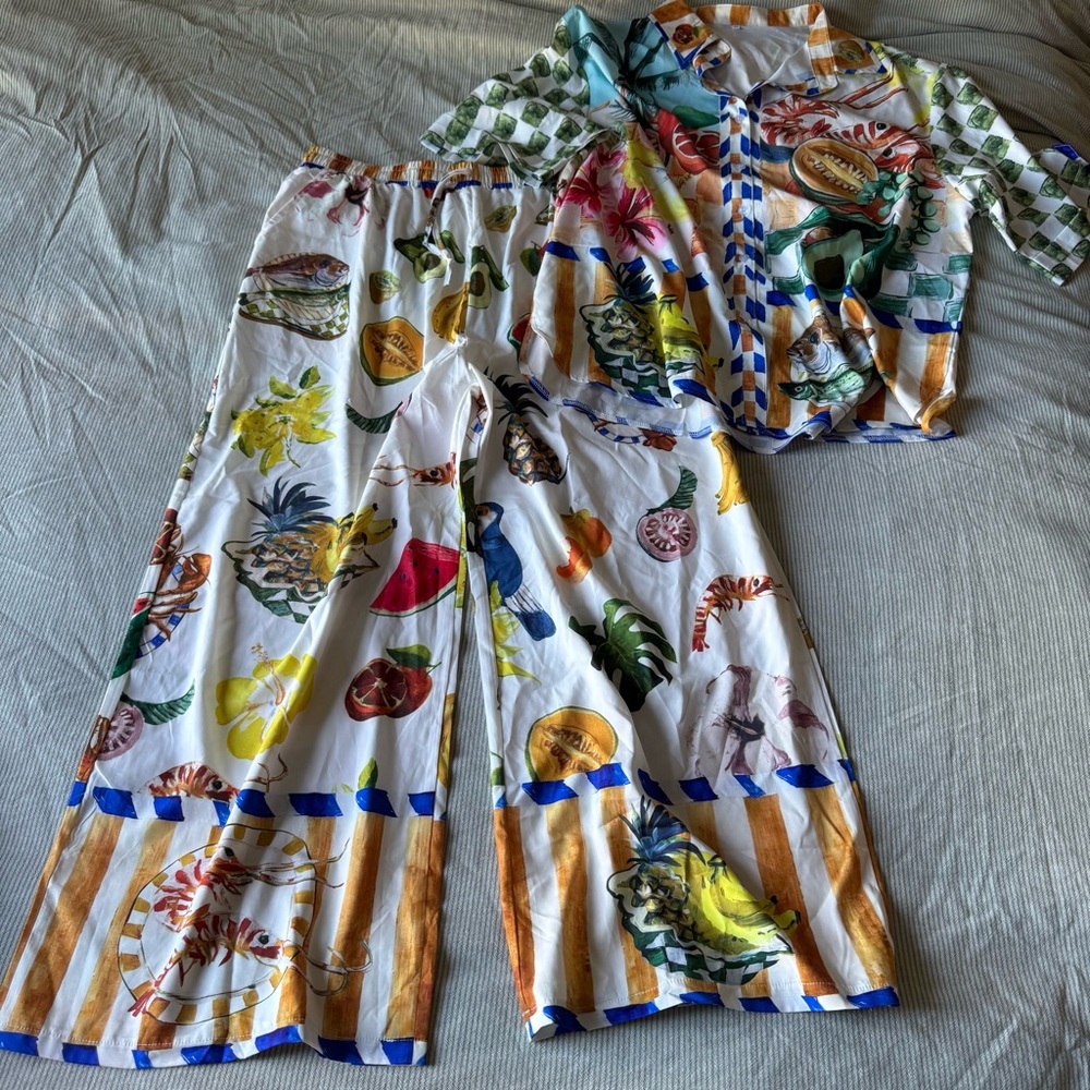 NWOT Colorful Fruit Print Pajama Set
